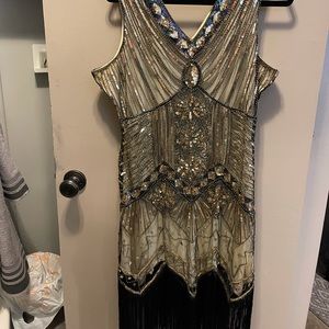 Flapper style dress beaded with fringe